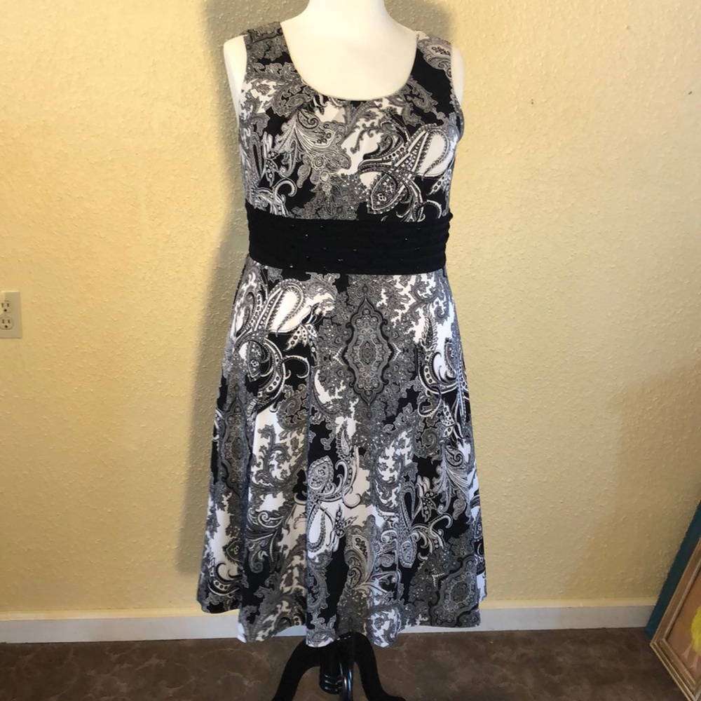 Elegant Paisley Dress